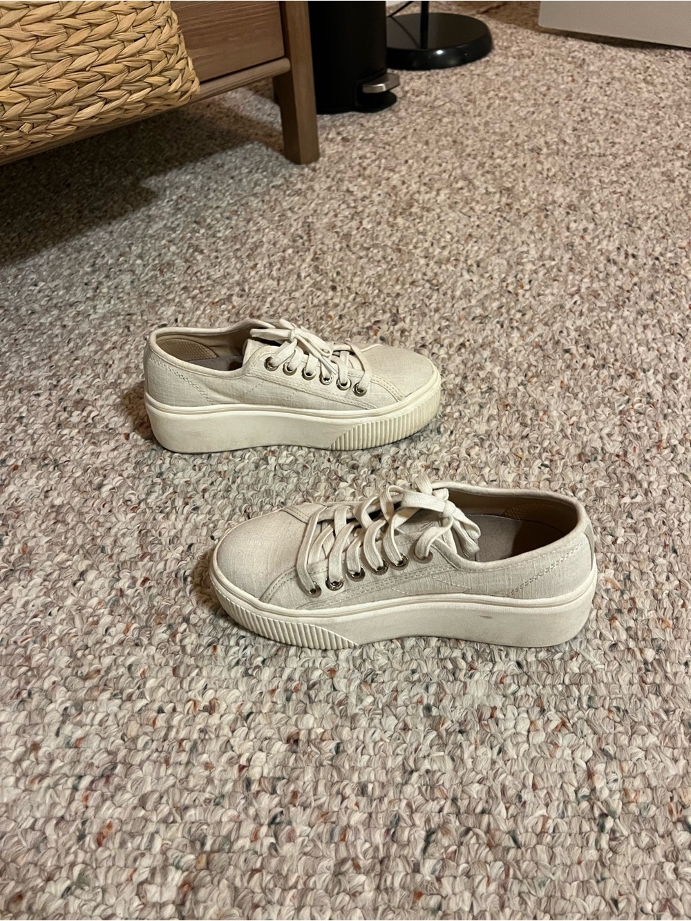 Dr. Scholls Funday. Platform Sneakers. Size 7